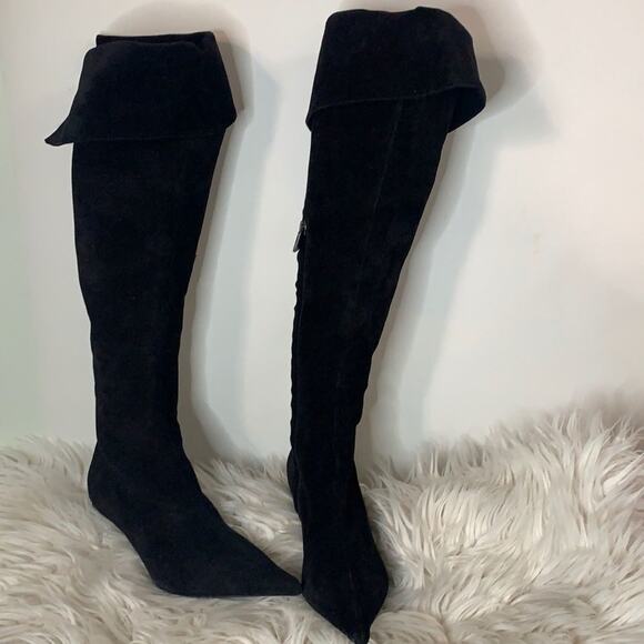 FENDI KNEE HIGH POINTIE TOE BLACK SUEDE BOOTS SIZE 38‎ US8 - Picture 1 of 11